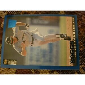 Wade Boggs - HOF - 1995 Collectors Choice SE #245 - Yankees - RAW Mint